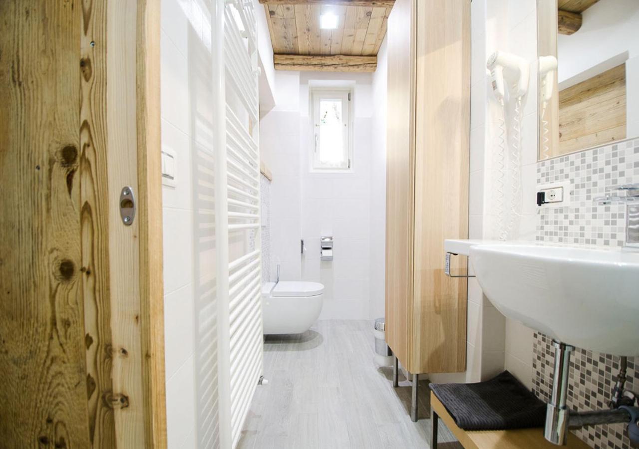 Casa Tosca - Holiday Home Torbole Sul Garda Kültér fotó