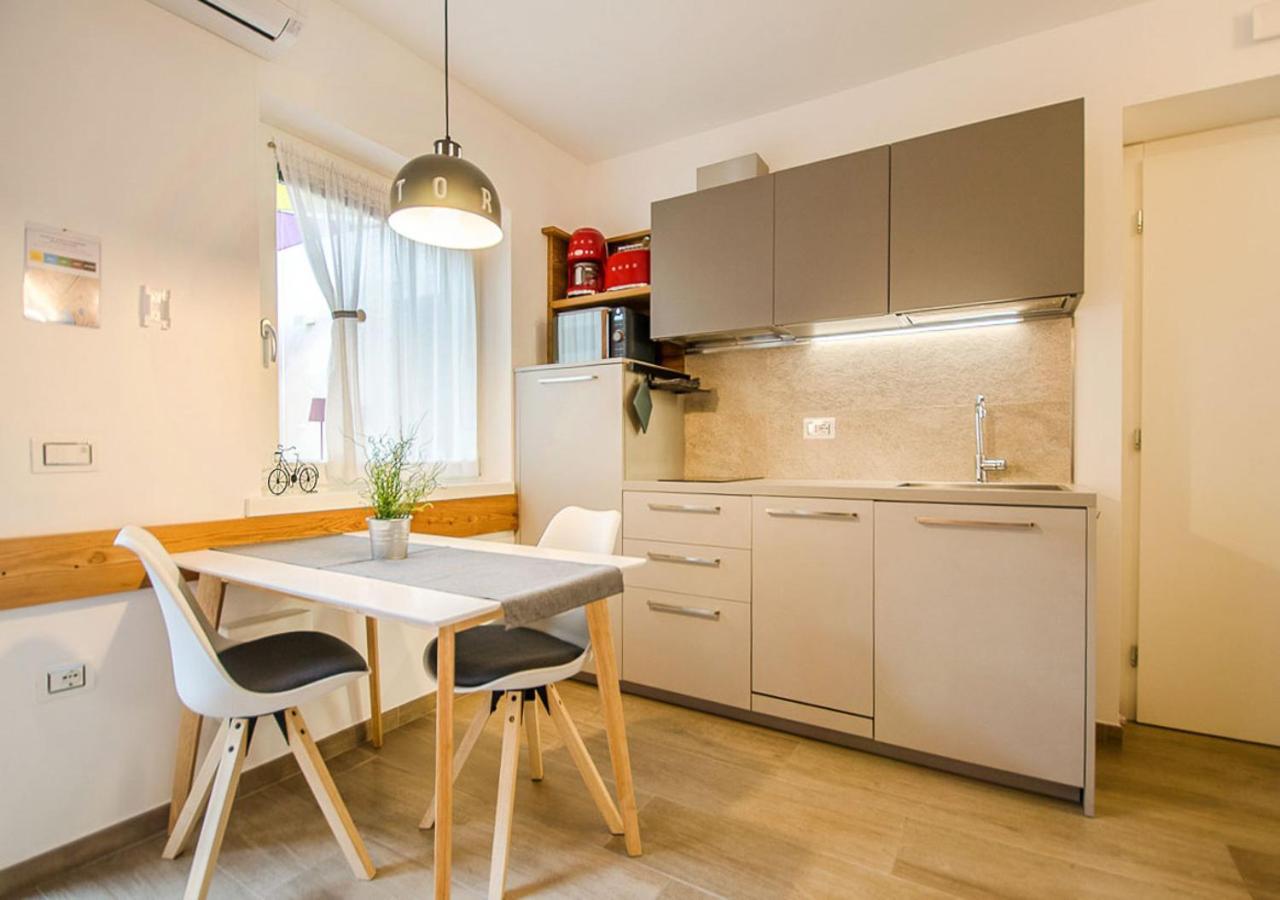 Casa Tosca - Holiday Home Torbole Sul Garda Kültér fotó