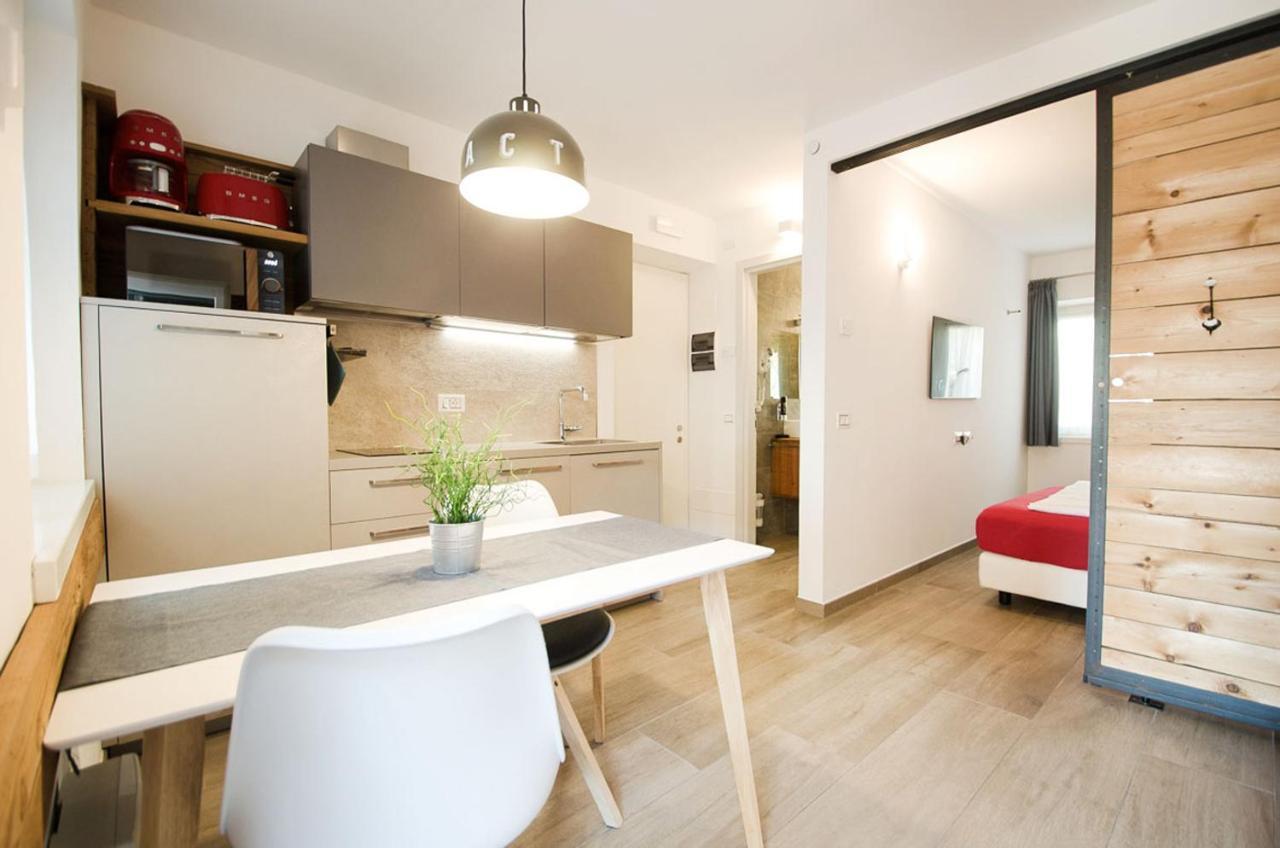Casa Tosca - Holiday Home Torbole Sul Garda Kültér fotó