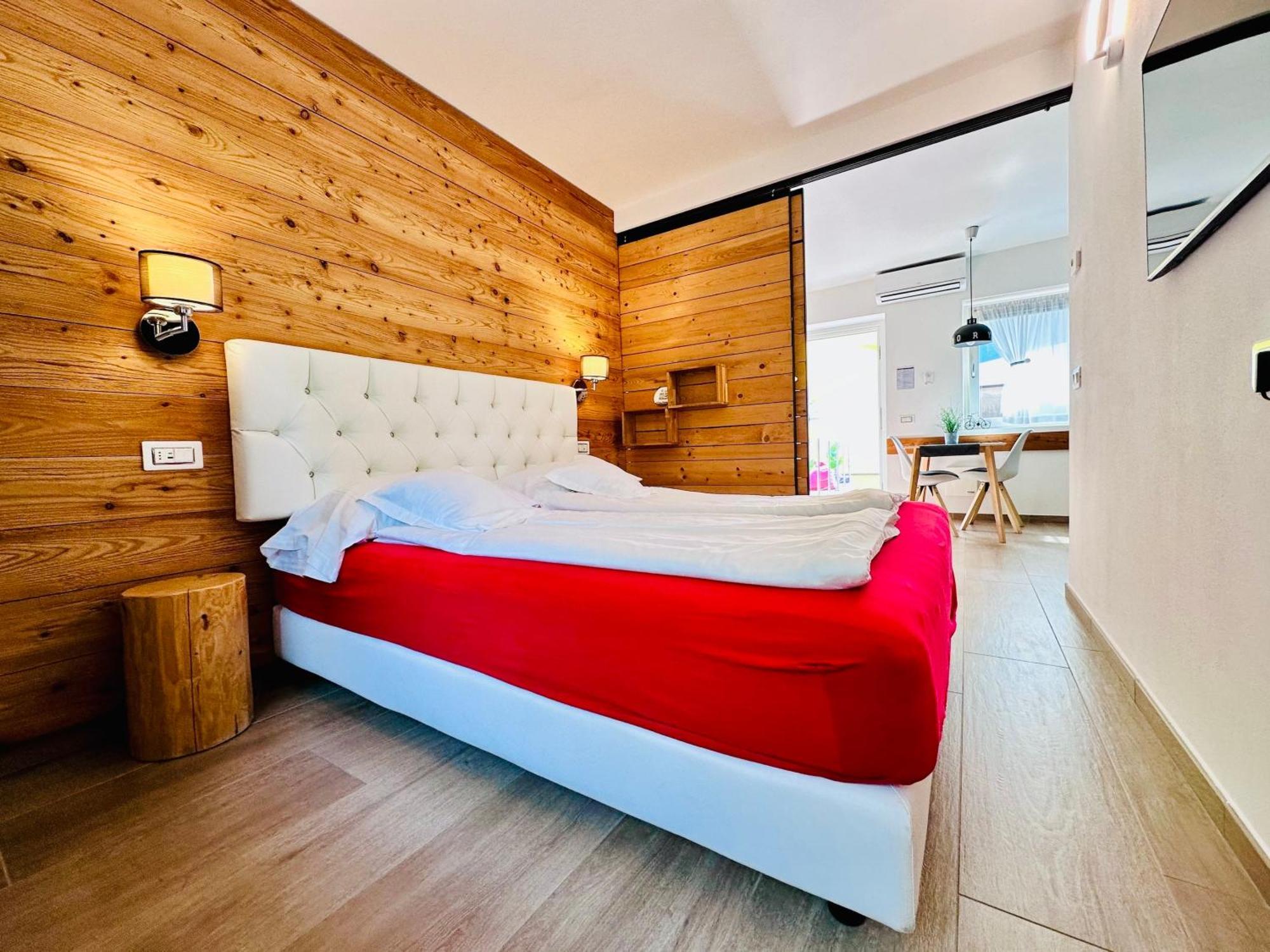 Casa Tosca - Holiday Home Torbole Sul Garda Kültér fotó