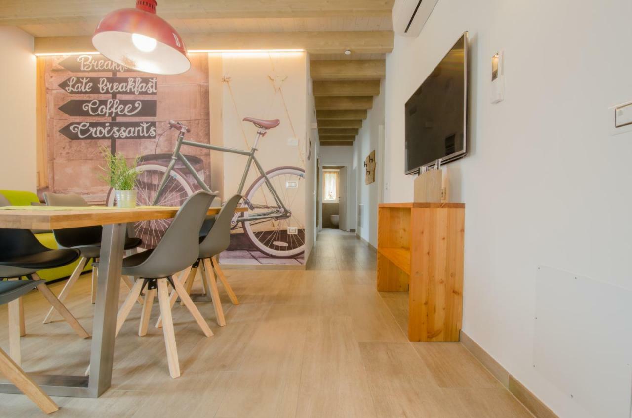 Casa Tosca - Holiday Home Torbole Sul Garda Kültér fotó